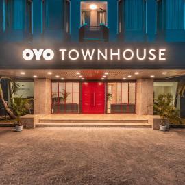 Super OYO Townhouse 2 Hotel Gunung Sahari