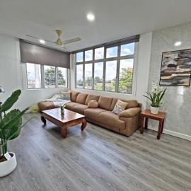 Arena Lobak Villa Retreat, Spacious Stay with Billiards, Karaoke, BBQ, hotel in Seremban