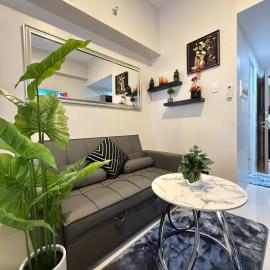 Primeworld Resort Style Cozy Condo Near Airport and Beaches, hotel u gradu Mactan Island