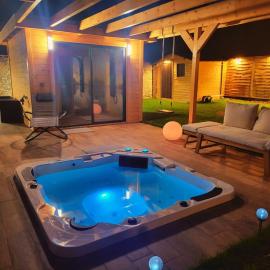 Montigny-Lencoup में, होटल La Villa Aliénor - Spa et Cinéroom