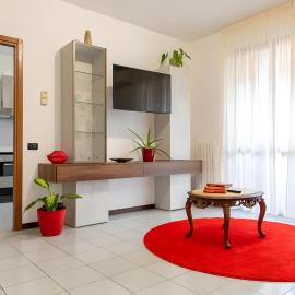 Fiori del Lario- Milano Rho fiera -6 POSTI LETTO, hotel em Cesate