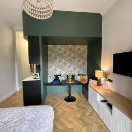 Charmant studio, séjour paisible, hotel v destinácii Châtel-Guyon