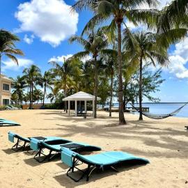 Callie Kai at Kaibo Yacht Club, hotel Driftwood Village-ben