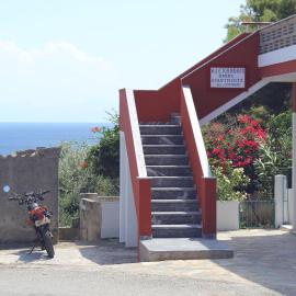 Αlexandros apartment, hotel v destinaci Votsi