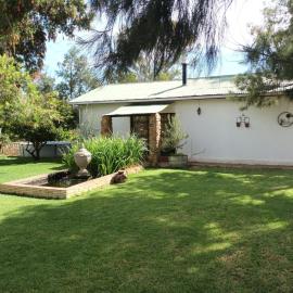 Jakkalsroep Cottage, hotel u gradu Touwsrivier