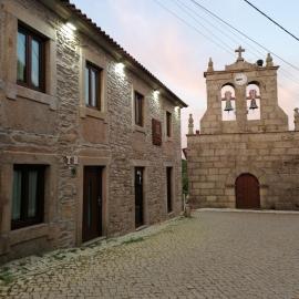 Casa de l' Eigreija, hotel i Vila de Ala