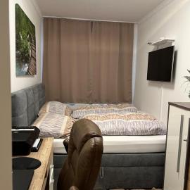 Moderne Ferienwohnung in Mödling bei Wien, hotel en Mödling
