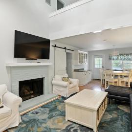 Charming Seabrook Island Retreat
