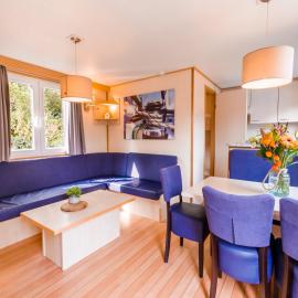 Lakefront Chalet w Terrace, hotel i Well