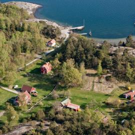 6 person holiday home in Askerön, hotel in Stenungsund