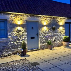 Quaint converted stables in Carlby