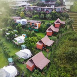 Phu Fahsai Homestay, ξενοδοχείο σε Mon Jam
