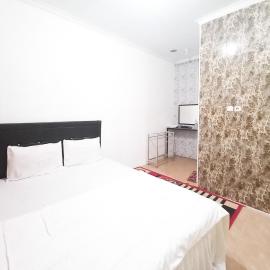 Lancar Homestay Syariah near BNS Mitra RedDoorz, hotel a Tlekung