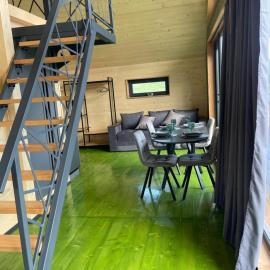 Family cottage, hotel in Yablunytsya