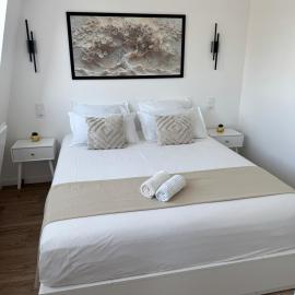 Le charme aux portes de Paris, hotel in Bonneuil-sur-Marne