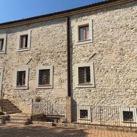 Dimora Le Poiane, hotel din Arielli