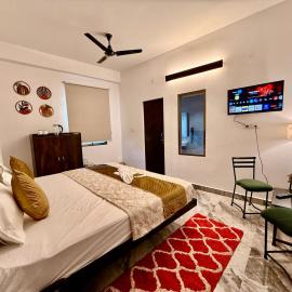 HOTEL ATULYAM STAYs PREMIUM, hotel din Prayagraj