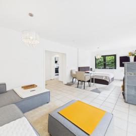 "Smart Studio" I Die Hotel Alternative - mehr Freiraum auf 50qm plus Gartenterrasse, hotelli kohteessa Haselünne