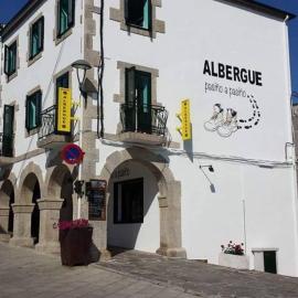 ALBERGUE Pasiño A Pasiño, hotel v destinaci Portomarin