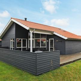 5 star holiday home in Ulfborg, hotell i Ulfborg
