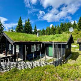 Cozy spacious cabin with sauna at Natrudstilen, hotel sa Ringsaker