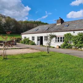 Brecon Beacons Lovely cottage with stunning views, hotel en Bwlch