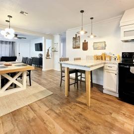 2BR Apt 4 mins OCU