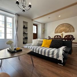 Maison Hythou de ville 6 personnes、トゥアールのホテル