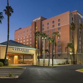 Courtyard by Marriott Baldwin Park, отель в городе Болдуин-Парк