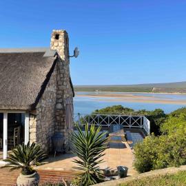 Under Milkwood: Witsand şehrinde bir otel