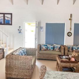 Journey's End, hotel in Stompneusbaai