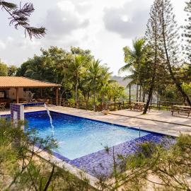 Hotel Fazenda sol nascente, готель у місті Pau dʼAlho