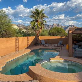 Heated Pool & Spa: Catalina Mtn-View Home!, hotel i Oro Valley