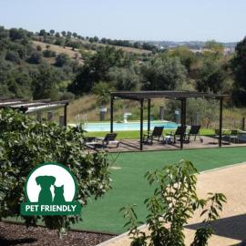Aires da Serra Hotel, מלון בטורס נובאס