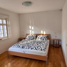 Voll ausgestattetes Apartment direkt in der City, hotel i Herrenberg
