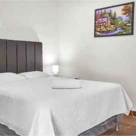 Comfy Bedroom in a hostal at Coatepeque lake