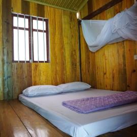 Nhà nghỉ Quang Hưng, hotel di Ba Be