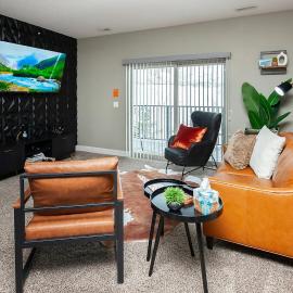 Exclusive, Pool, Massage Chair, Jordan Creek