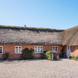 5 person holiday home in Børkop-By Traum, hotel u gradu Børkop