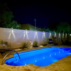 Private Heated Pool - Sound to Shore - 1930s Tudor, hotel v mestu Aransas Pass