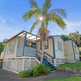 The Cottage - Waihi Beach Holiday home, hotel in Waihi Beach