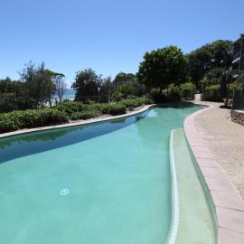 The Beach Hotel Stradbroke Island, хотел в Пойнт Лукаут