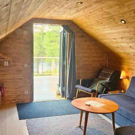 Cozy River Cabin Styled Loft, hotelli Kiirunassa