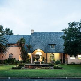 Scott's Manor Guesthouse Function and Conference Venue – hotel w mieście Lichtenburg