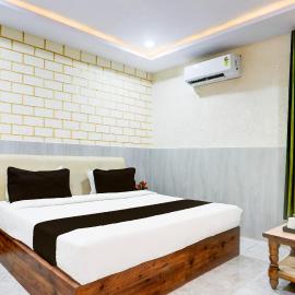 Super Hotel O Mall Road Gwalior Formerly Rama inn, hotel i Barāgaon