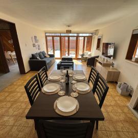 Gran Morada ideal familias y amigos, hotel in Mendoza