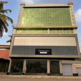 Super Townhouse Madgaon, hotel i Goa