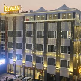 Hotel Devaan, hotel u gradu Kālānwāli