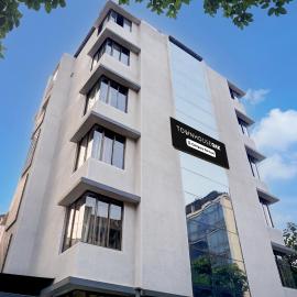 Super Townhouse Oak Viman Nagar Formerly Kuber Inn