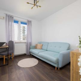 Spacious Apartment in Warsaw with Balcony by Noclegi Renters